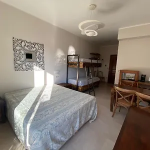 https://la-fontanella.lecce-hotels.com
